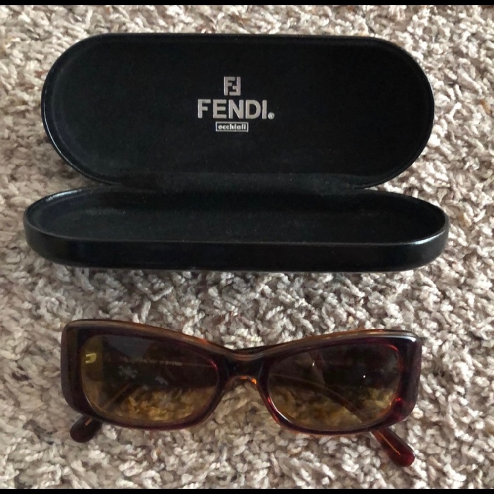 -sold-Fendi Sunglasses